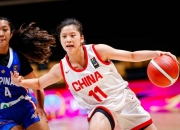 -澳大利亚女篮队凭借超强实力，横扫对手