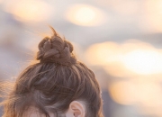 英雄联盟总决赛-暗夜绿光与七小时时差，一场宿命对决如何定义足球的两种生死战