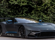 LOL决赛-跨界轰鸣，当F1的极速之魂，在篮球场的终场哨响中降临