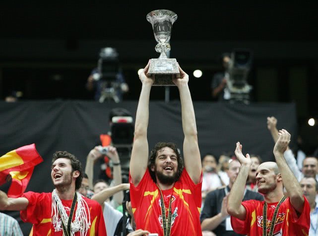 联赛精锐球员会师,狭路相逢绝技比拼的简单介绍 联赛精锐球员会师,狭路相逢绝技比拼的简单介绍