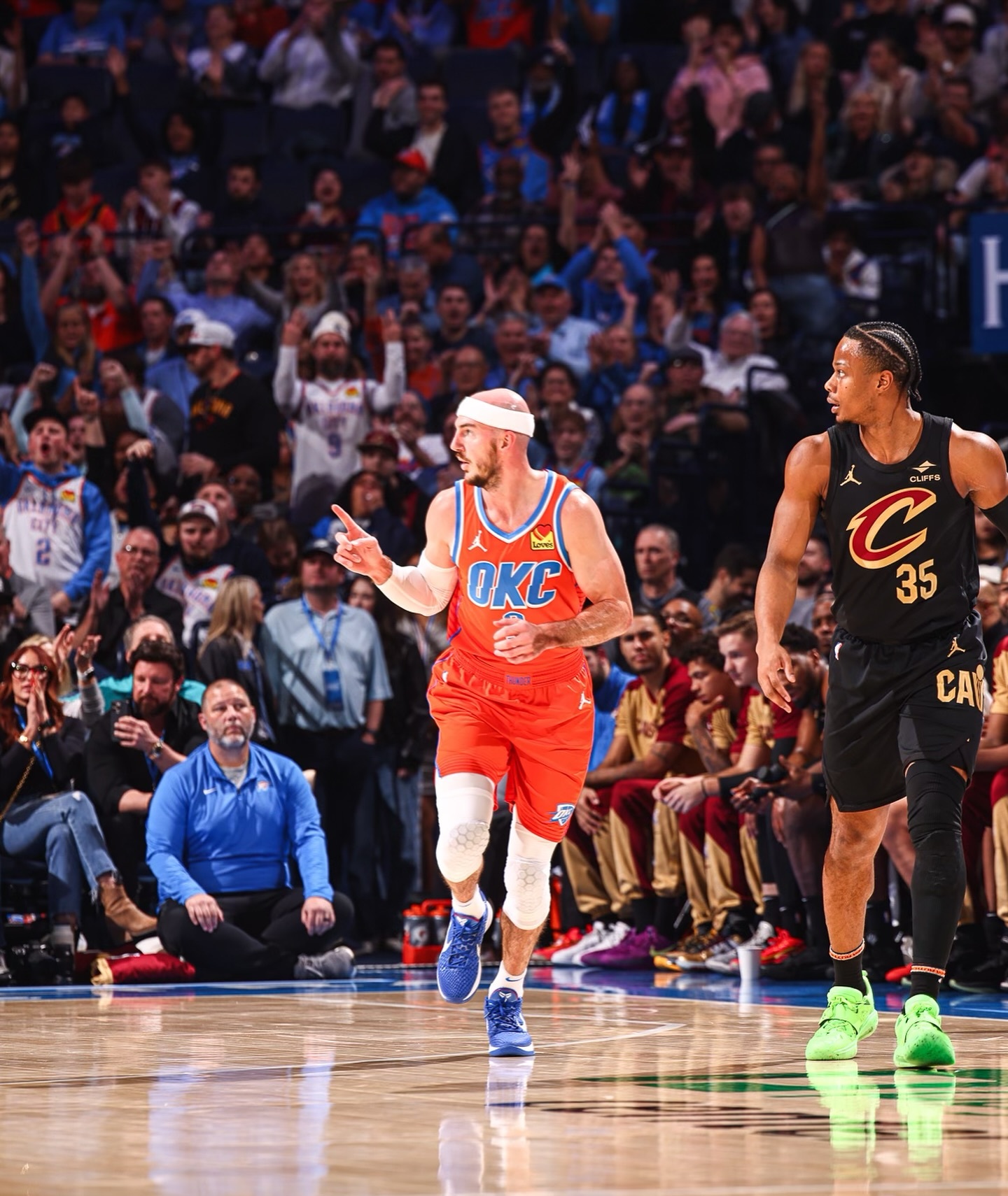 爵士轻取魔术,伦纳德扛起全队 爵士轻取魔术,伦纳德扛起全队