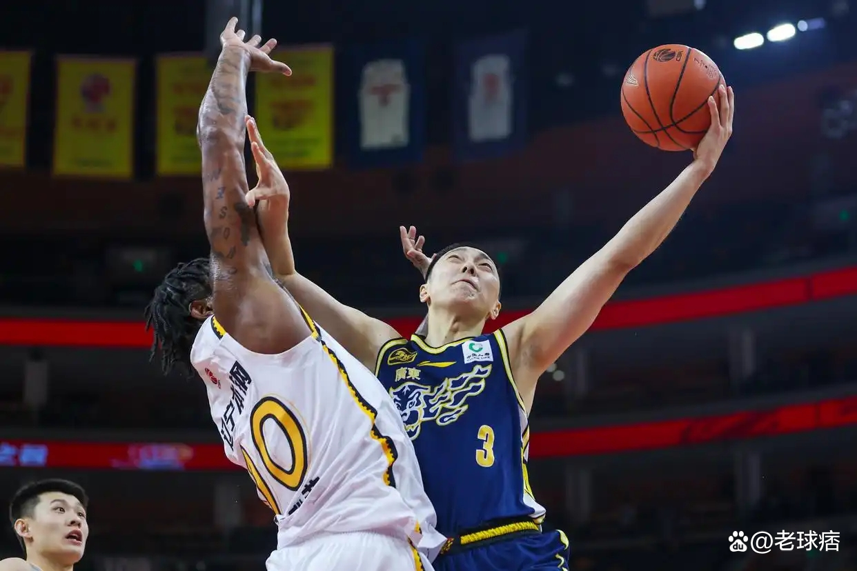 山西队在比拼中表现出色,领先对手 山西队在比拼中表现出色,领先对手