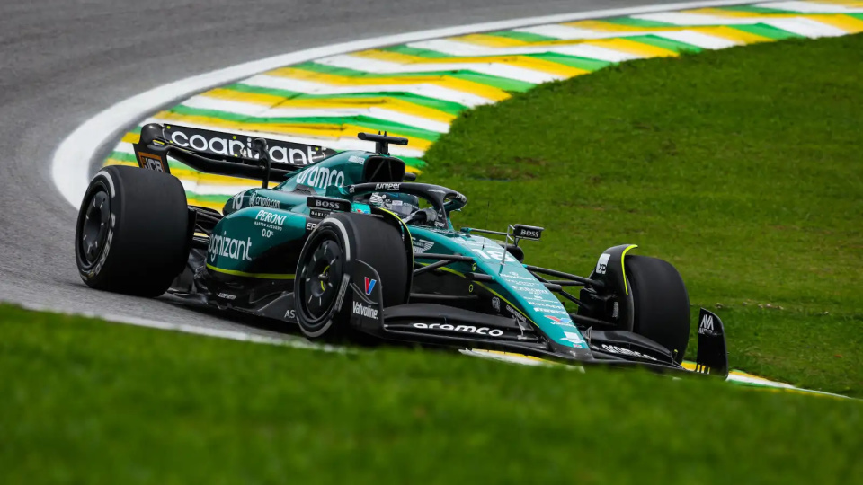 雷诺车队力克梅赛德斯,诺里斯状态火热 雷诺车队力克梅赛德斯,诺里斯状态火热