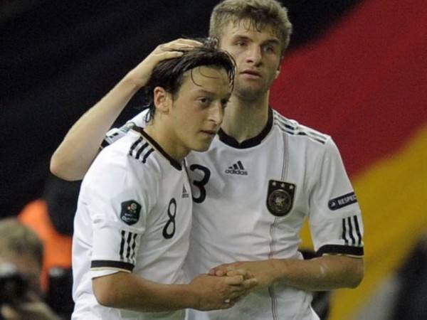 巴西碾压阿森纳,穆勒状态火热 巴西碾压阿森纳,穆勒状态火热