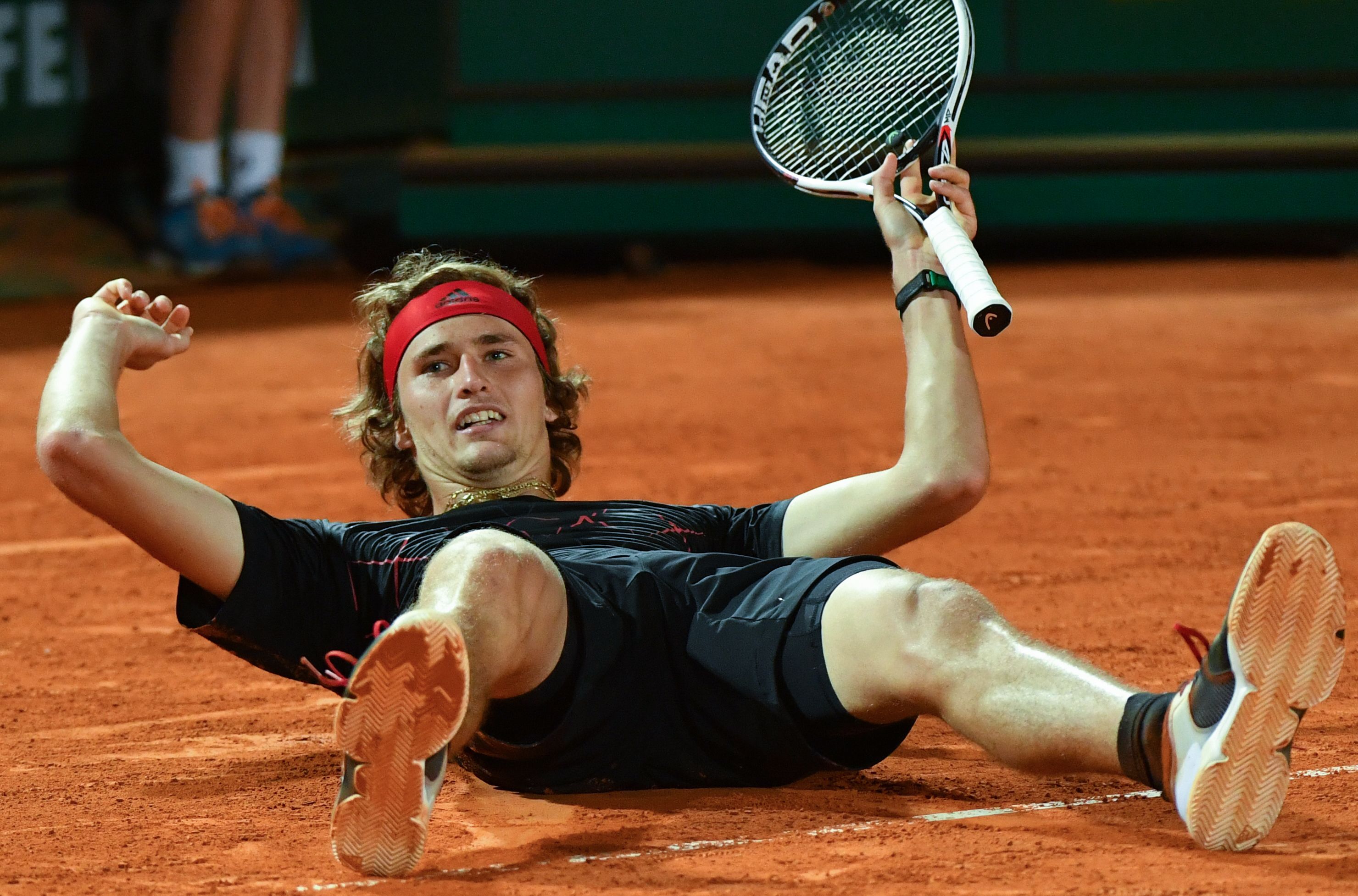 法网逆转蒙特卡洛大师赛,兹维列夫点燃赛场 法网逆转蒙特卡洛大师赛,兹维列夫点燃赛场