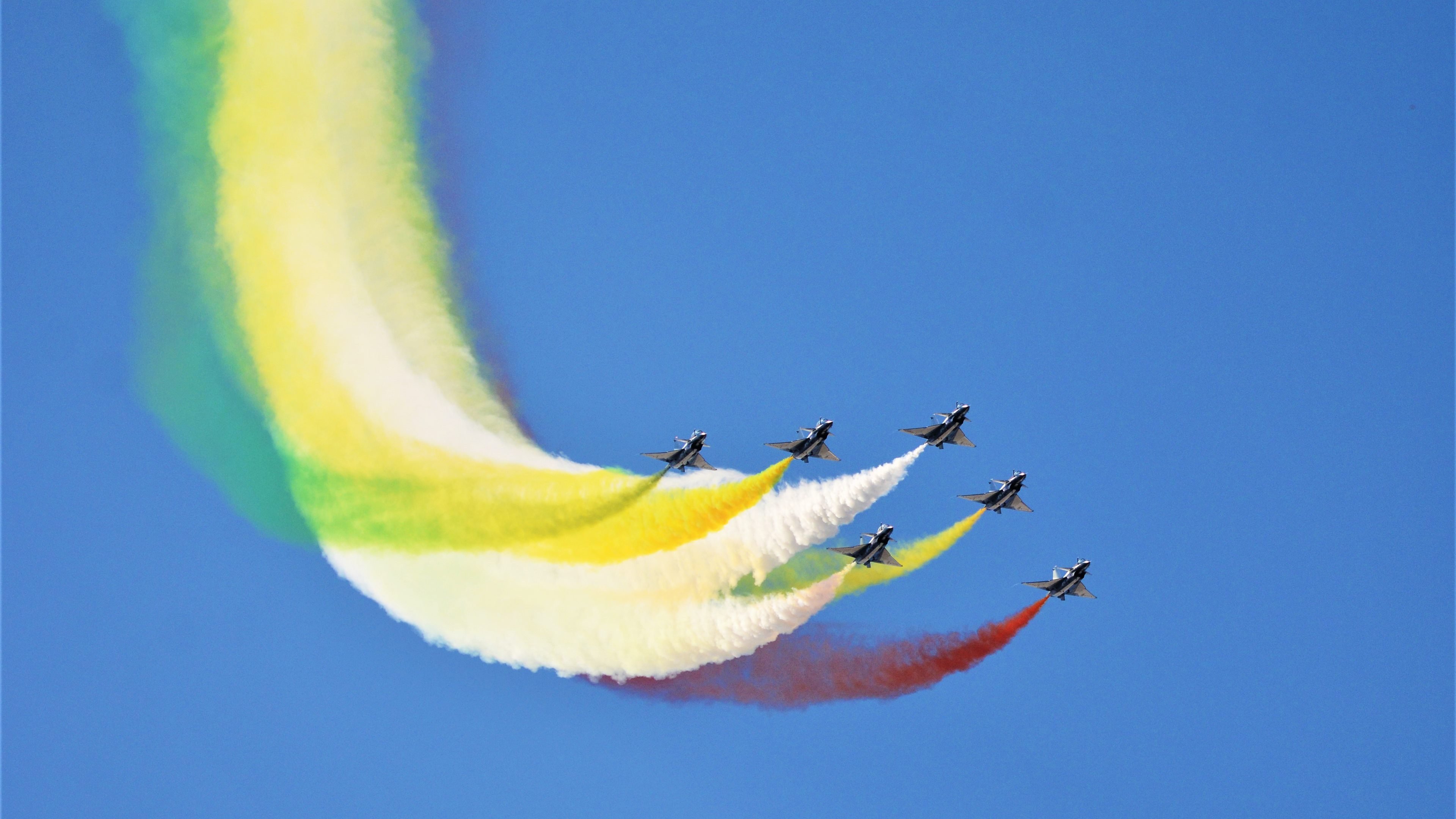 南美奇迹!戈麦斯三球弑神,玻利维亚终结西班牙王朝