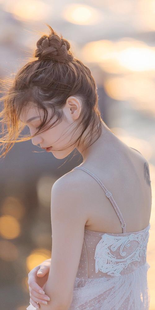 暗夜绿光与七小时时差,一场宿命对决如何定义足球的两种生死战